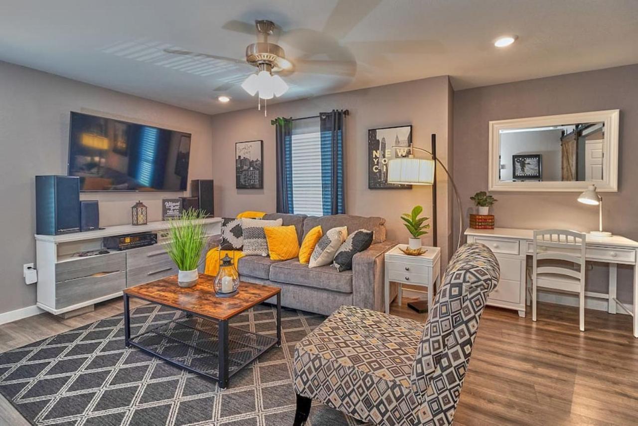 Cozy Haven Attached To Million Home - South Tampa Bagian luar foto