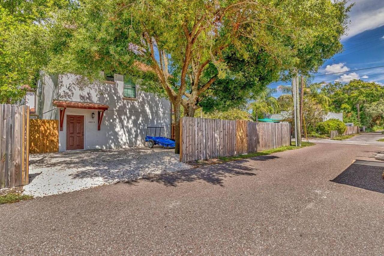 Cozy Haven Attached To Million Home - South Tampa Bagian luar foto